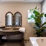 In With Pool 别墅 布德恩斯